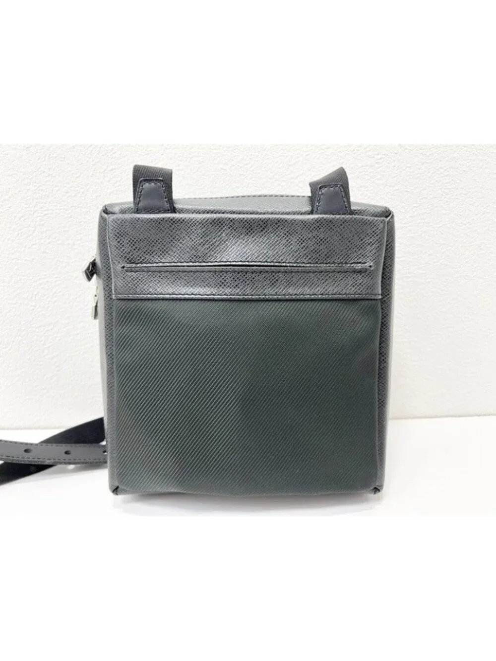 Louis Vuitton Shoulder Bag Sayan Ardoise Taiga Leather Nylon